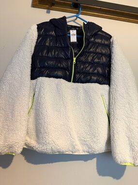 GAP Navy Puffer Jacket with Neon Yellow Zipper Trim